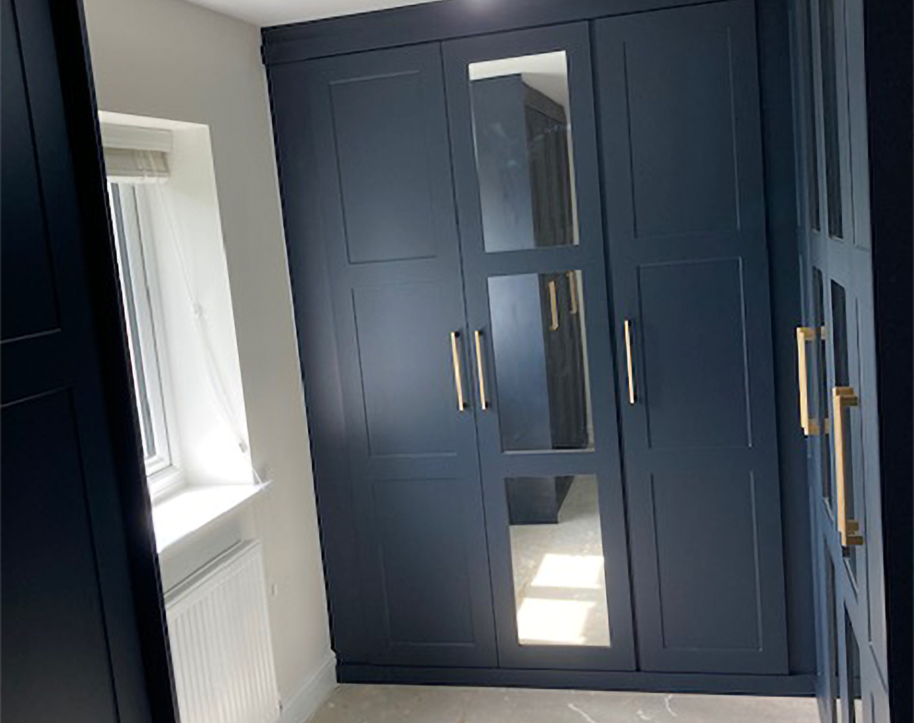 custom fitted wardrobes